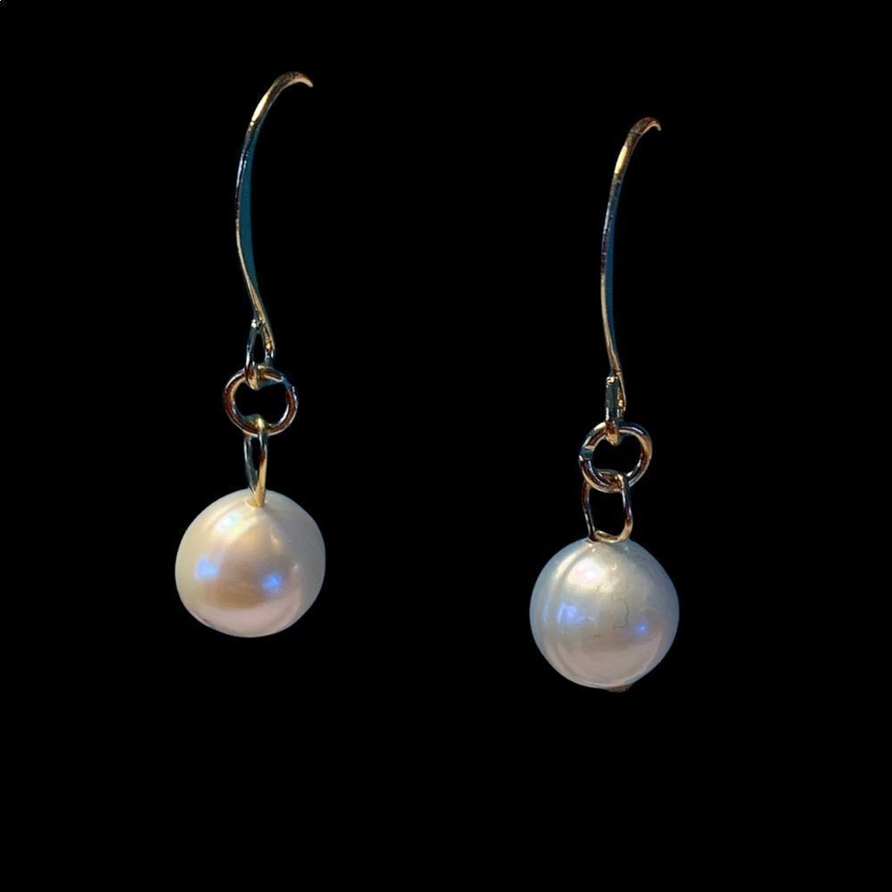 NWT Genuine Pearl Earrings